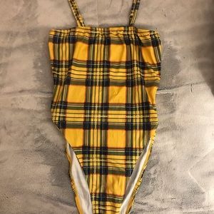 SHEIN Women’s Yellow Plaid Bodysuit Size S.